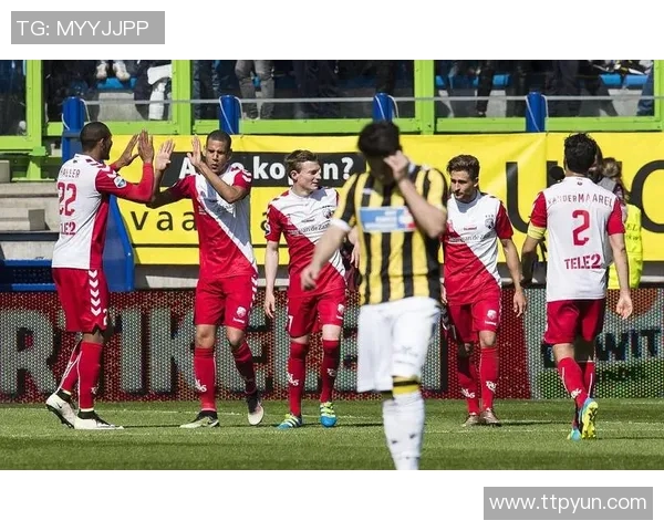 乌德勒支主场迎战奥斯球队全力争胜展现实力对决