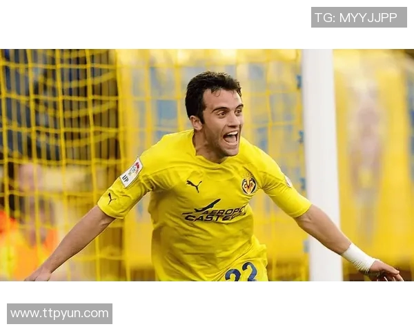 昔日绿茵传奇重温国际足球明星的辉煌岁月与经典瞬间 昔日绿茵传奇重温国际足球明星的辉煌岁月与经典瞬间